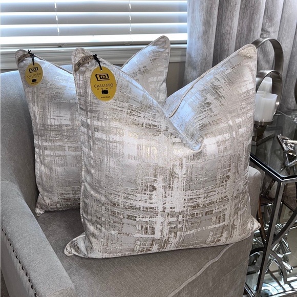 1-NWT CALLISTO HOME DECORATIVE PILLOW (Please read description for details) - Picture 5 of 11